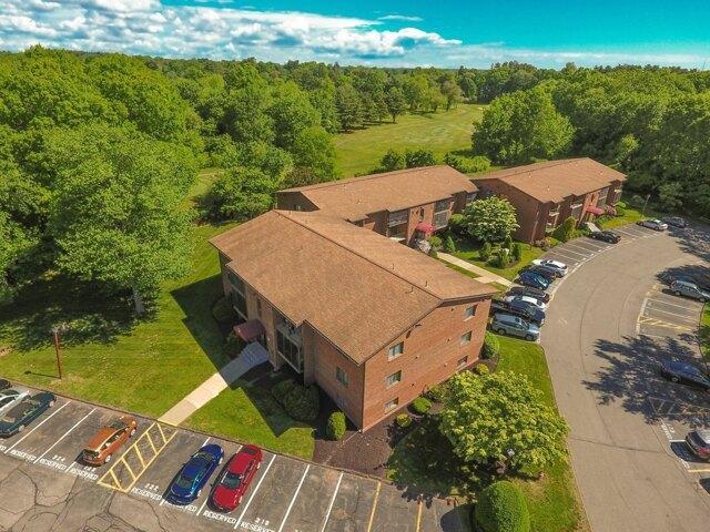 condo with 1 bedroom, Brockton MA ES105401659