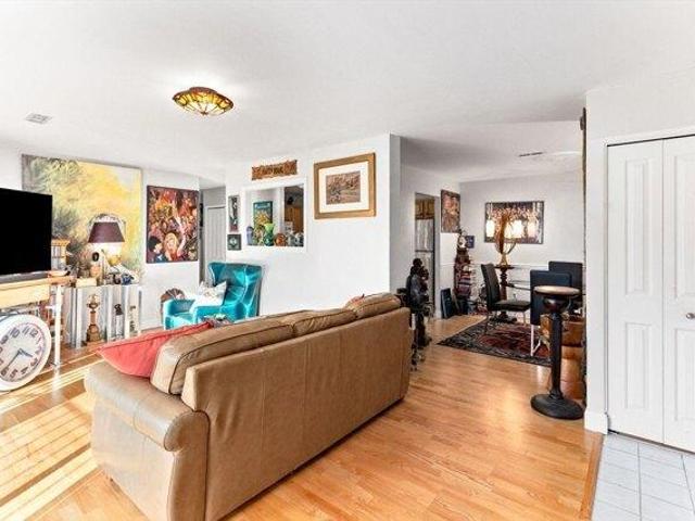 condo with 1 bedroom, Brockton MA ES105426656