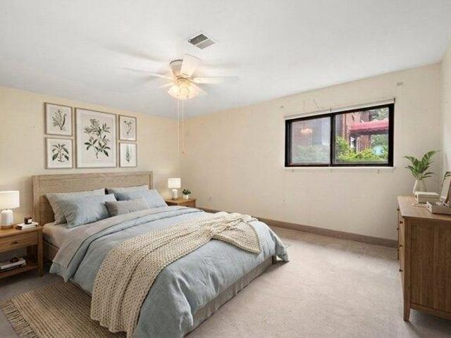 condo with 1 bedroom, Brockton MA ES105439661