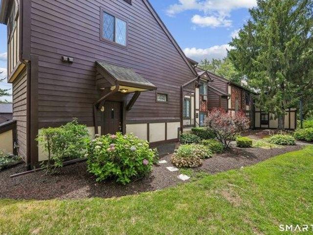 condo with 1 bedroom, Brookfield CT ES104831769