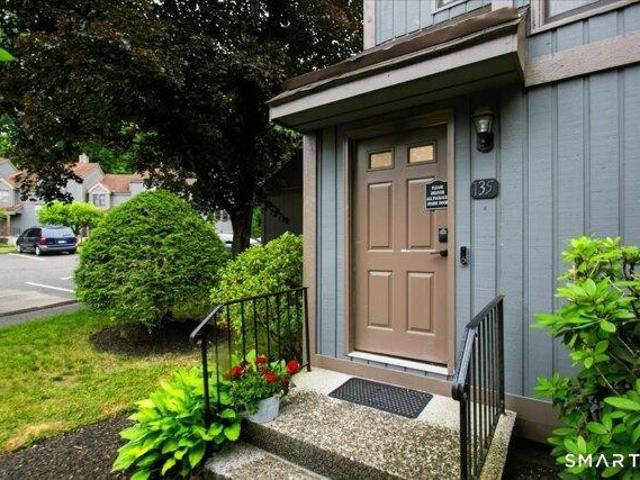 condo with 1 bedroom, Brookfield CT ES105532614