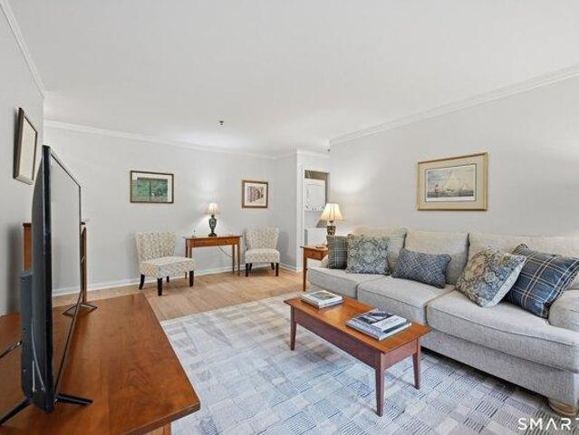 condo with 1 bedroom, Brookfield CT ES105588641