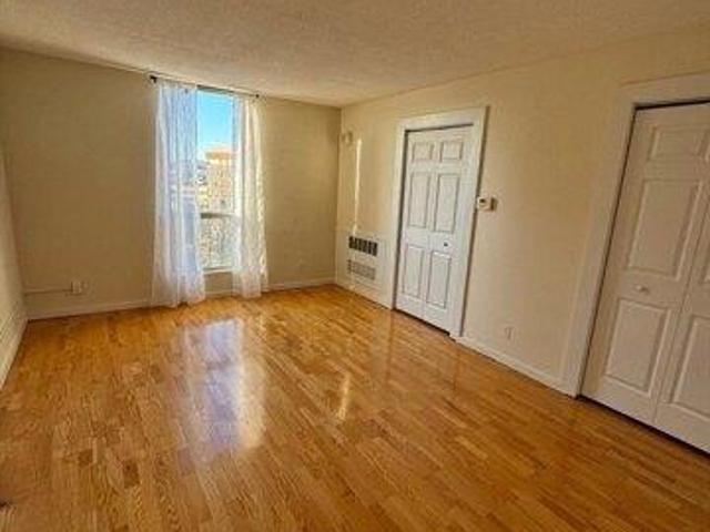 condo with 1 bedroom, Brookline MA ES104443999