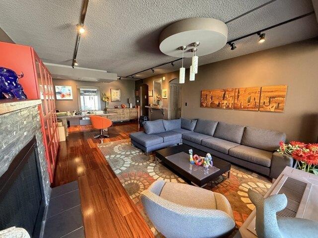 condo with 1 bedroom, Brookline MA ES105419329