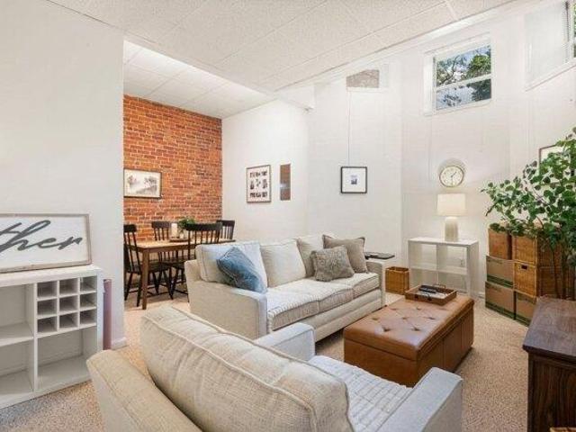 condo with 1 bedroom, Brookline MA ES105588346