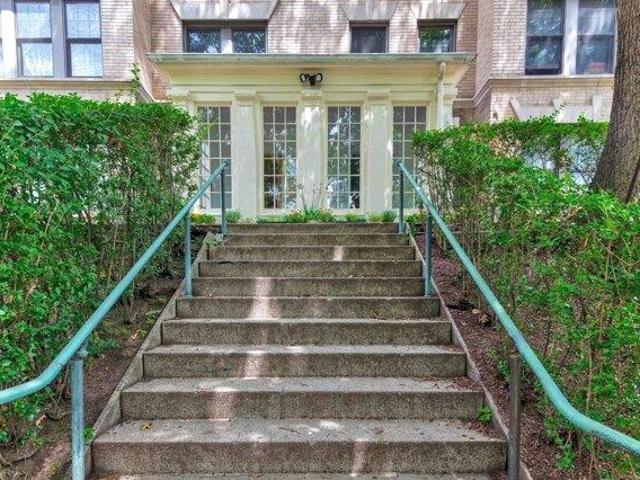 condo with 1 bedroom, Brookline MA ES105631488
