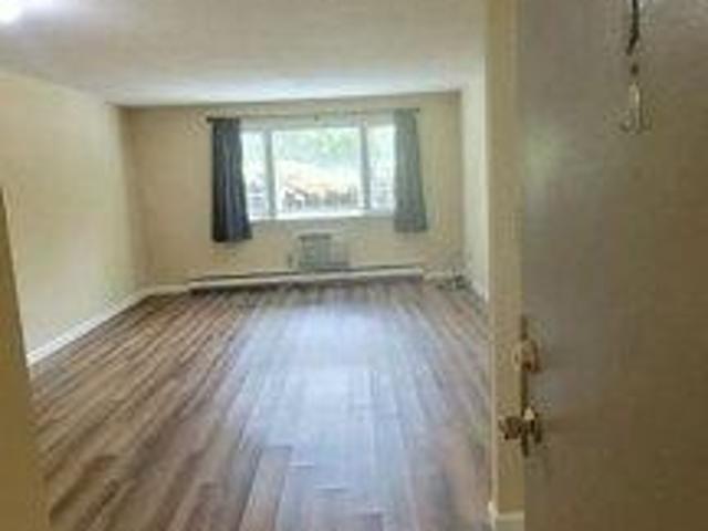 condo with 1 bedroom, Bridgewater MA ES105548422