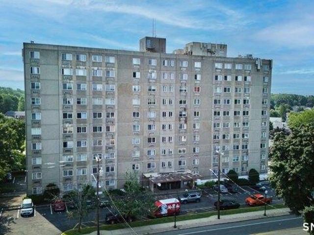 condo with 1 bedroom, Bridgeport CT ES104808085