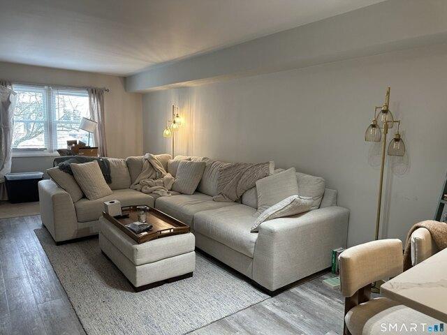 condo with 1 bedroom, Bridgeport CT ES105476348