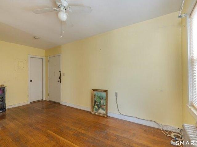 condo with 1 bedroom, Bridgeport CT ES105574534
