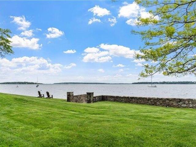 condo with 1 bedroom, Bristol RI ES105495530