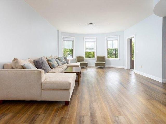 condo with 1 bedroom, Burlington VT ES105494313