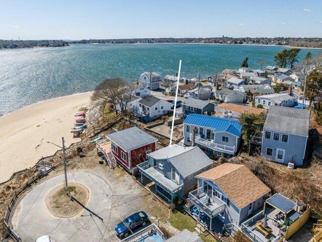 condo with 1 bedroom, Buzzards Bay MA ES105652206