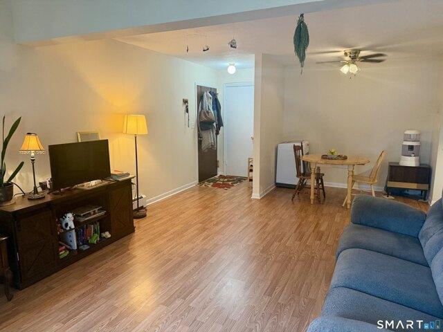 condo with 1 bedroom, Cromwell CT ES105534432