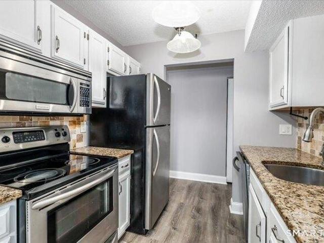 condo with 1 bedroom, Danbury CT ES105415535