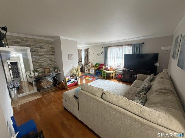 condo with 1 bedroom, Danbury CT ES105591639