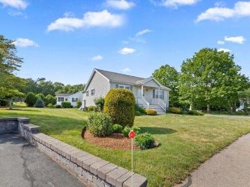 condo with 1 bedroom, East Bridgewater MA ES103432059
