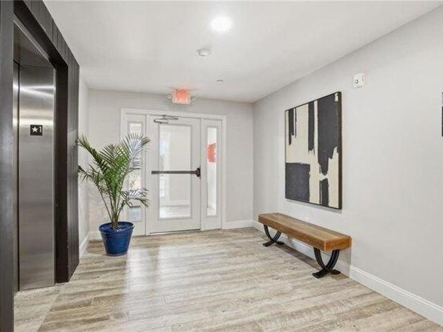 condo with 1 bedroom, East Greenwich RI ES105633930