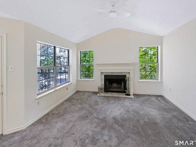 condo with 1 bedroom, East Hartford CT ES105575837