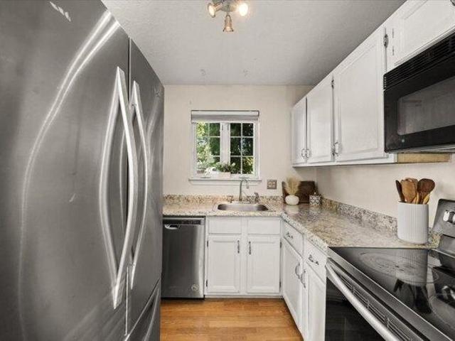 condo with 1 bedroom, Easton MA ES105562260