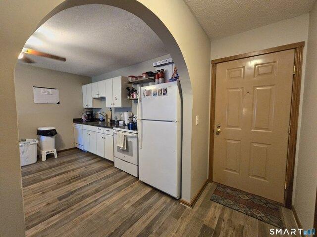 condo with 1 bedroom, Ellington CT ES105535339