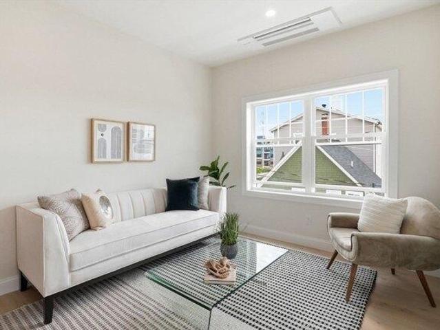 condo with 1 bedroom, Everett MA ES103496031