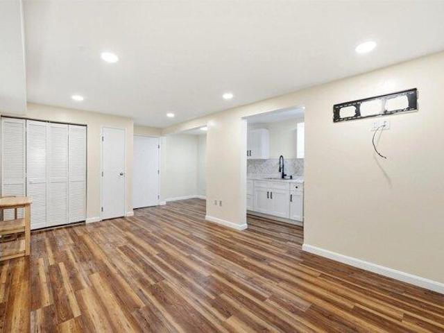 condo with 1 bedroom, Exeter NH ES104442052
