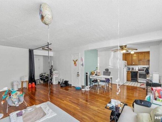 condo with 1 bedroom, Fort Lee NJ ES105415269