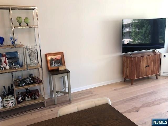 condo with 1 bedroom, Fort Lee NJ ES105576706