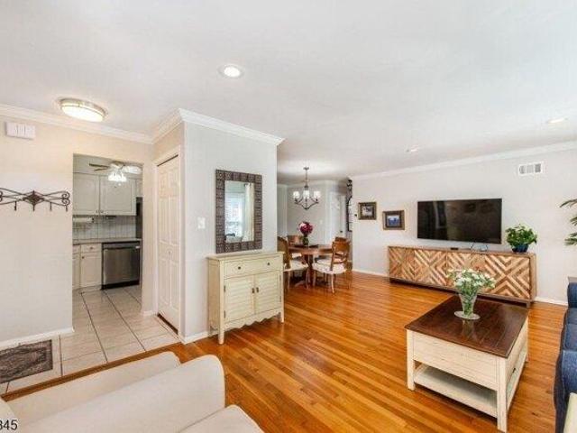 condo with 1 bedroom, Florham Park NJ ES105319135