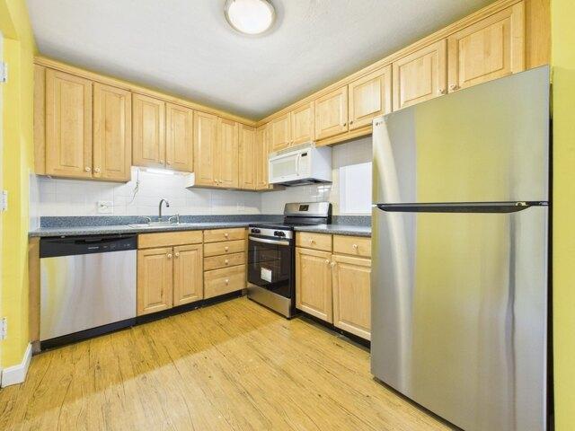 condo with 1 bedroom, Franklin MA ES105579045