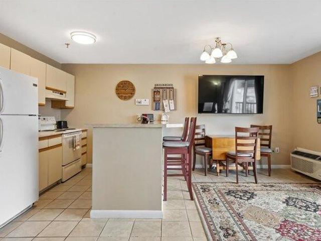 condo with 1 bedroom, Gilford NH ES105694056