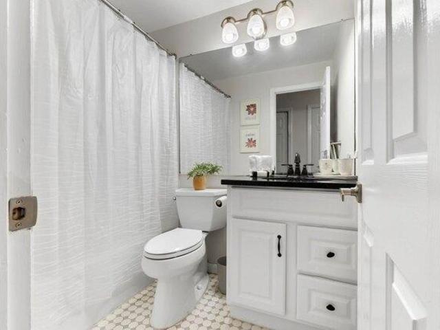 condo with 1 bedroom, Gloucester MA ES105442134