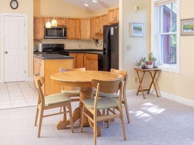 condo with 1 bedroom, Greenfield MA ES105680428