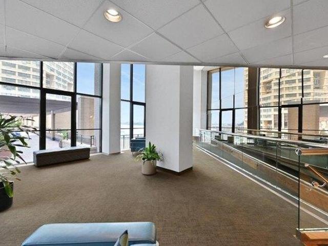 condo with 1 bedroom, Guttenberg NJ ES105558474