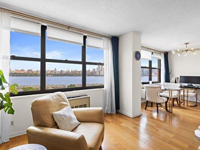 condo with 1 bedroom, Guttenberg NJ ES105561905