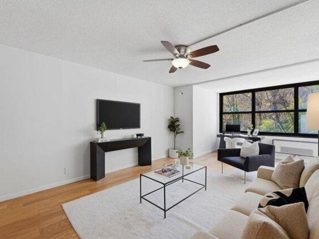 condo with 1 bedroom, Guttenberg NJ ES105577968