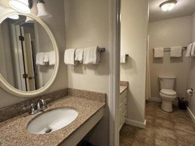 condo with 1 bedroom, Hancock MA ES105255043