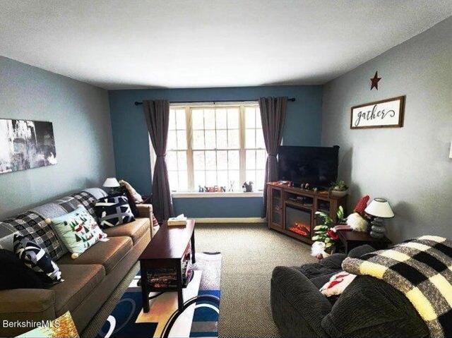 condo with 1 bedroom, Hancock MA ES105366410