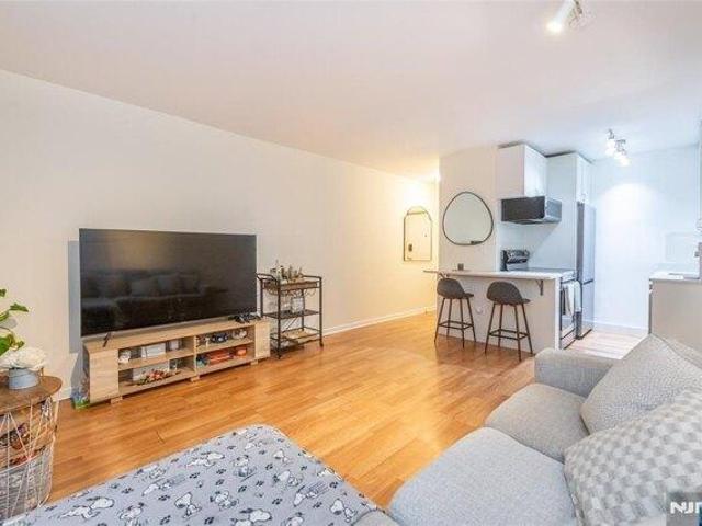 condo with 1 bedroom, Hackensack NJ ES105649682