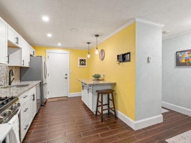 condo with 1 bedroom, Haverhill MA ES105590365