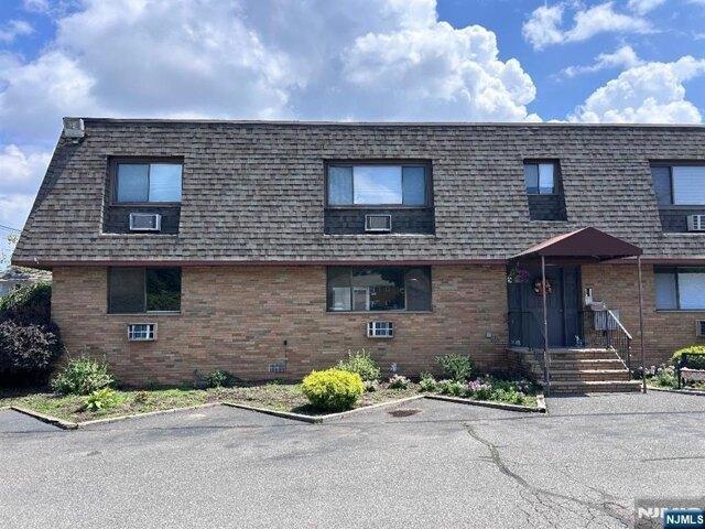 condo with 1 bedroom, Hawthorne NJ ES105559982