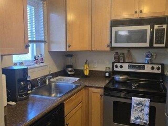 condo with 1 bedroom, Holyoke MA ES105256249