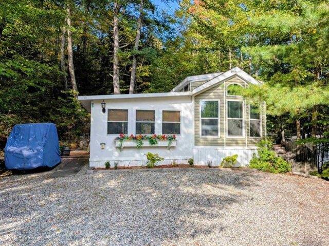 condo with 1 bedroom, Holderness NH ES105418636