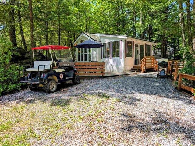 condo with 1 bedroom, Holderness NH ES105590804