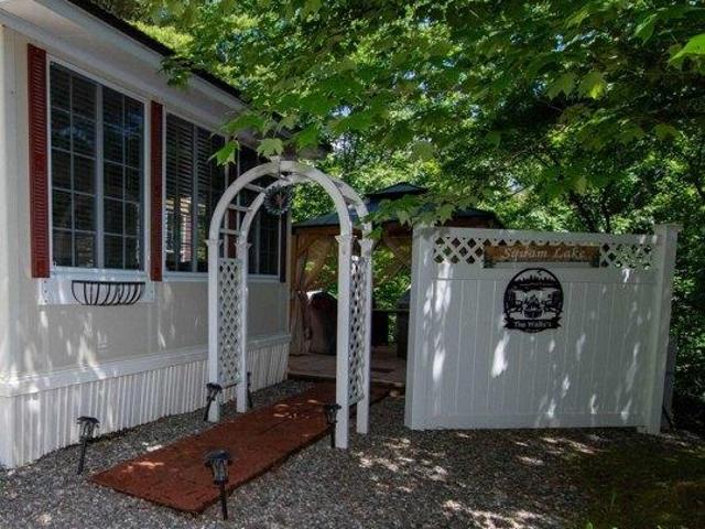 condo with 1 bedroom, Holderness NH ES105591303