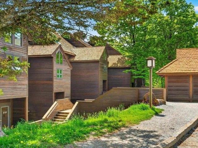 condo with 1 bedroom, Killington VT ES104541062