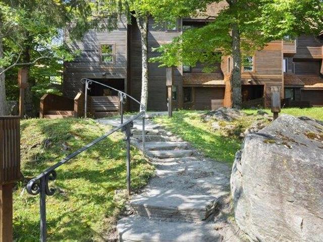 condo with 1 bedroom, Killington VT ES105632302