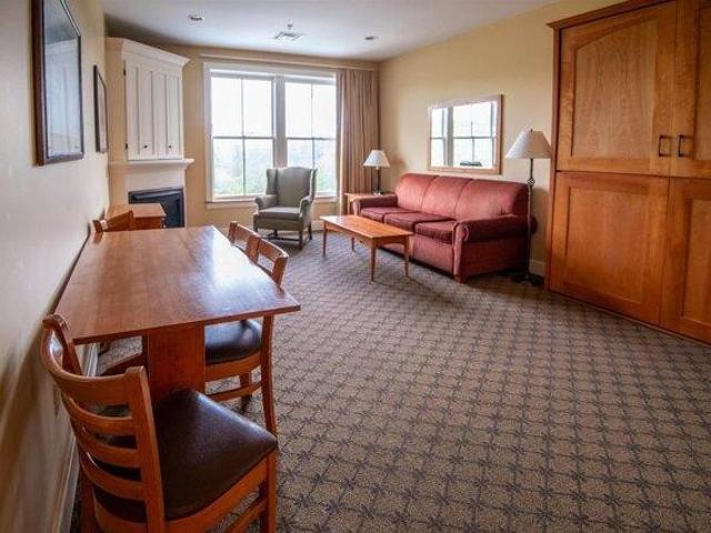 condo with 1 bedroom, Ludlow VT ES105814020