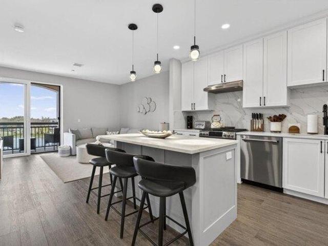 condo with 1 bedroom, m NH ES104411252